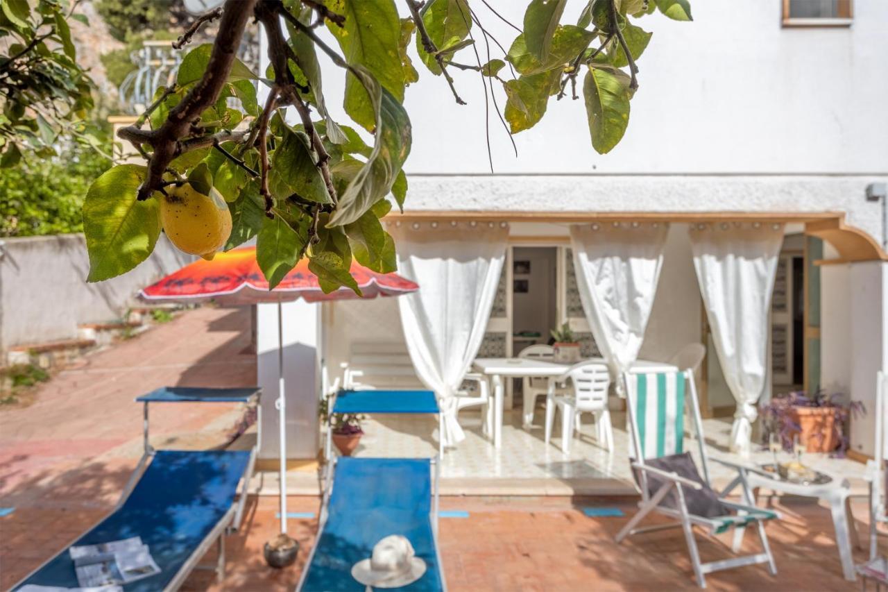 Casa In Villa A Mondello-700M Dal Mare パレルモ エクステリア 写真